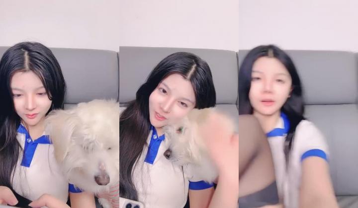 正宗馒头逼，【06妹妹】，极品名器，高颜值美少女，好肥美的鲍鱼，还是个人工白虎