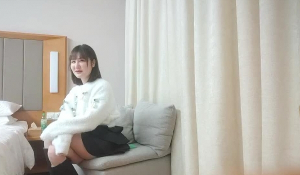 利哥探花 不笑模样还可以 一笑很丑的少妇要价不菲