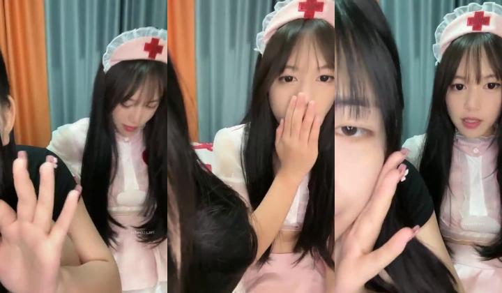 某985高校校花，【乐乐妹妹】兼职下海，假期赚下学期的学费生活费，粉嫩的少女胴体，超赞推荐