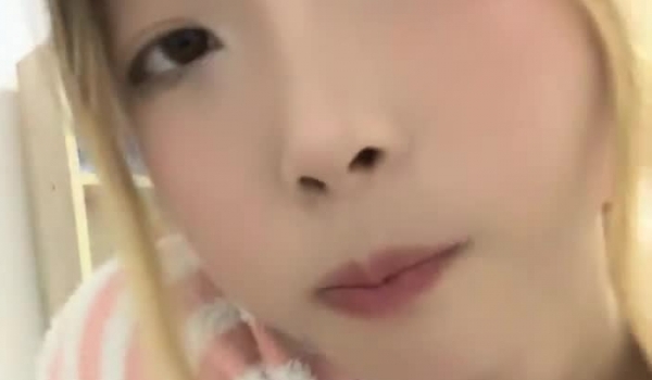 灌醉18岁的学生妹，【小乖7】，几瓶啤酒就喝醉了，被操了，娇喘喊着~快~快~快，清新小妹子被疯狂蹂躏，推荐