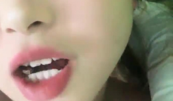 灌醉18岁的学生妹，【小乖7】，几瓶啤酒就喝醉了，被操了，娇喘喊着~快~快~快，清新小妹子被疯狂蹂躏