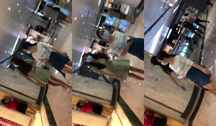 《王者级 神作》牛人波哥超市、商场、步行街小型电筒补光极限贴身抄底几十位小姐姐神秘裙底亮点多多Y