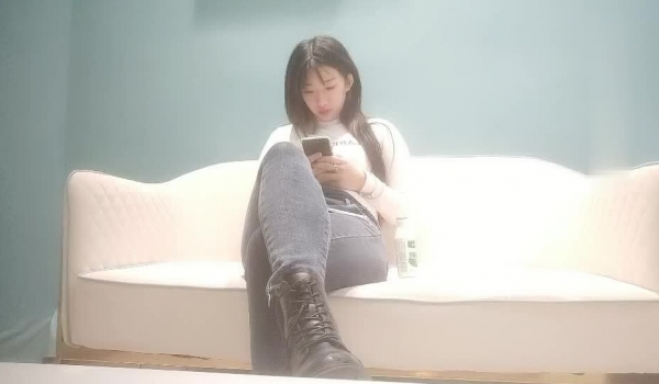 【探花阿城】新人约操苗条小姐姐，老汉推车观音坐莲，姿势繁多体力强悍，激情四射不可错过