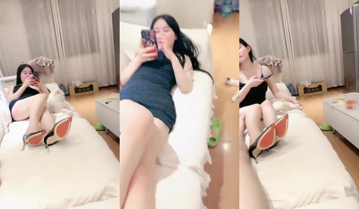 【纯情美少女】G奶御姐 巨乳翘臀 丝袜美腿 道具狂震 无套操到喷水