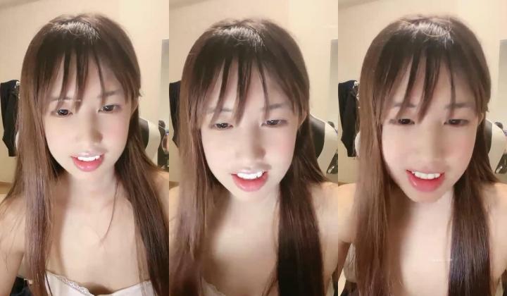 正宗校花下海~超漂亮！100%心动感觉~！又有新鲜的少女肉体可以看了!