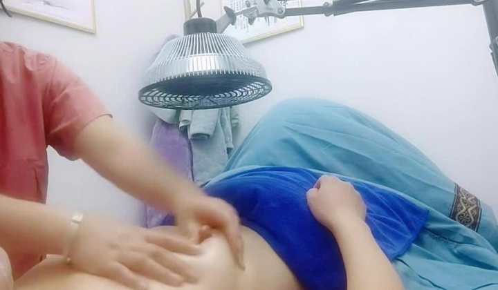 【女子SPA】，4天4场美容院女子按摩，胸推，私密保养，劳累了一年，人妻们要放松一下下