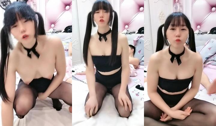 核弹！变态骚母狗~20小时~【一线天莹莹】口爆内射~喷水！纯种母狗，好鸡儿变态~！