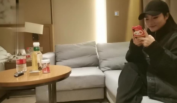 【文轩探花】高价网约大奶妹，角度完美插入细节清晰可见，风骚淫荡享受猛男暴插