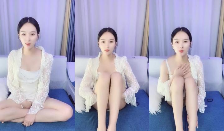 超级高档御姐！长得像明星童X，无敌甜美大长腿，把美腿伸直了自慰，高价密码房，声音甜美喜欢唠嗑，9