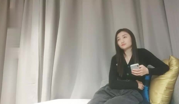 小马戈探花约了个黑衣牛仔裤妹子啪啪舌吻调情，69姿势舔逼连体丝袜后入猛操