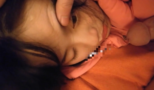 高价购买97年网红脸蛋可爱女友分手前最后一次见面被骗到酒店下药玩1080P高清版