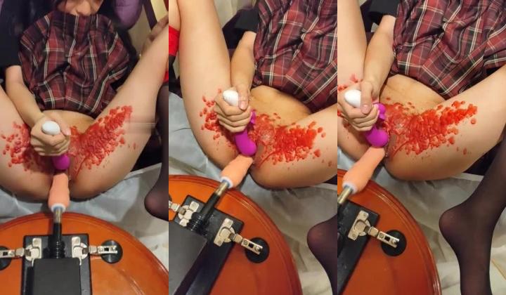 重庆 调教多位女奴3P4P淫乱高价VIP视频福利合集