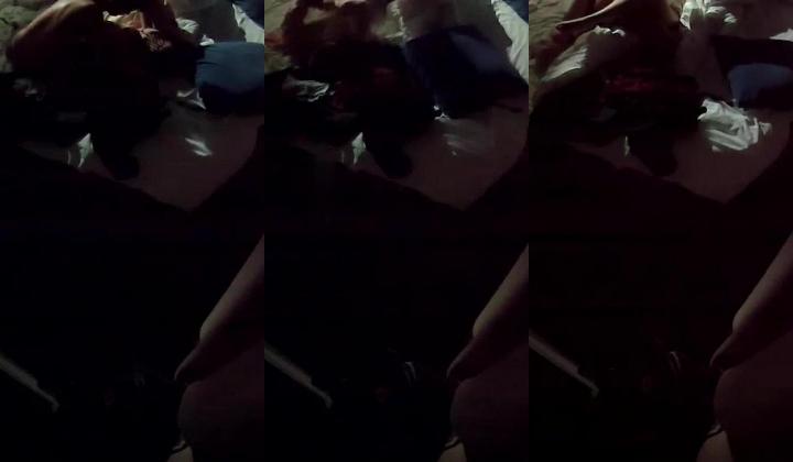 上帝视角欣赏炮房精彩动作片性感大屁股美女小姐姐被情夫爆操换上情趣装还配合拍照