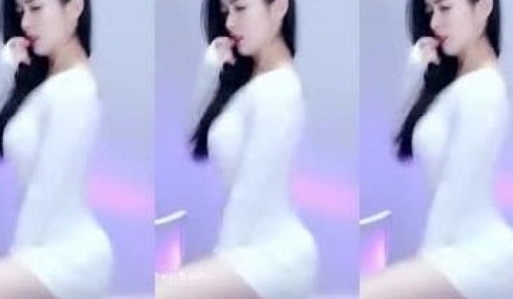 虎牙主播正恒丶虞一大尺度定制福利