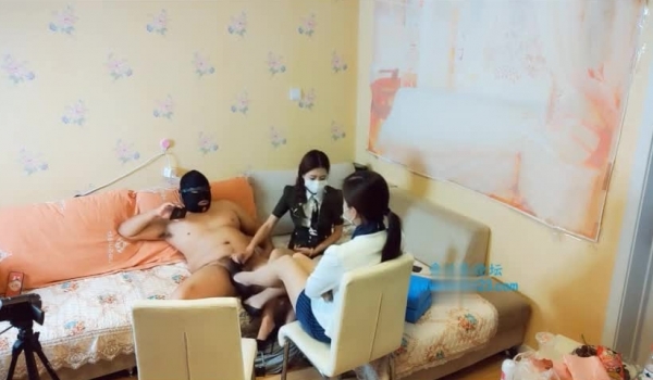土匪款哥把会所俩女技师邀回家好好做保健 双足伺候连爆两次好过瘾