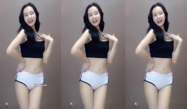 网易CC热火女神【Alice 朴惠恩】超大尺度全露自慰-土豪定制！舞蹈功底！甜美高颜小妖精，黑丝