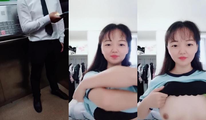 【美大学生】，假期一个人在家，清纯学生妹自慰，撒尿特写，青春胴体散发浓浓荷尔蒙