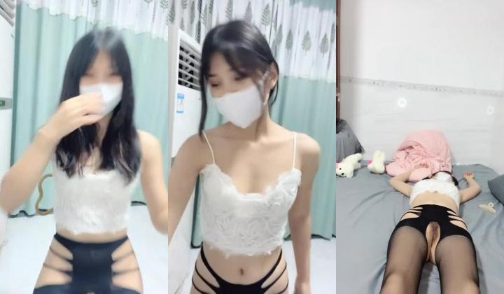 疯狂推荐！极品大学生被干了~【小兜兜】白浆直流~爽~！~ 这身材绝了~！男友狂干，惨叫不断~！