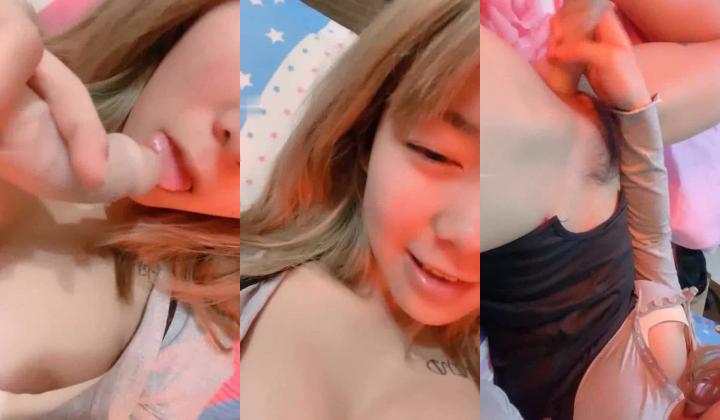 新新鲜出炉 ️刚成年的大学生【爱水的金鱼】假鸡巴疯狂自慰~好过瘾 ️叫声呻吟销魂！！