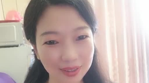 女技师给富婆女性大保健直播，给身体和奶子做保养，揉捏奶子抚摸逼逼给狼友看，听狼友指挥爆赞