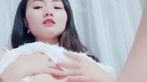 高颜值美少妇逼逼无毛馒头逼自慰 跳蛋震动嫩穴自摸近距离特写非常诱人