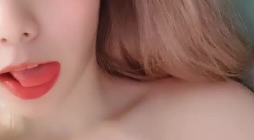 【九幽魅狐】校花美女~! 真正的白虎一线天骚逼~粉奶大长腿~掰穴柔逼~超过瘾