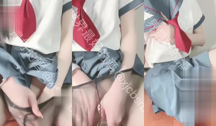 ️【宅男女神】，推特极品福利姬【全世界最好的酒】完整福利，白皙无毛粉鲍，肛塞跳蛋水晶棒紫薇，白浆
