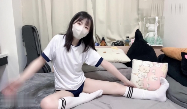 超白嫩贫乳反差萝莉臺妹『薄荷』OF大尺度私拍 瘦弱少女性欲强在家用各种玩具自慰