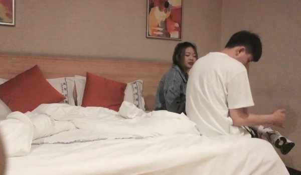 泡良最佳教程，完整版未流出，【666绿帽白嫖良家】，众多美女纷纷拿下，漂亮学生妹，健谈开朗，白皙