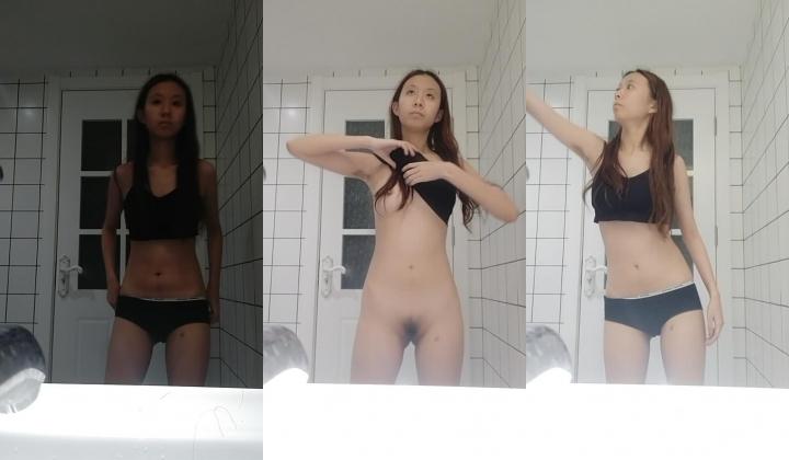 果贷美女特别版空气美女【姚思雨】浴室全方位展示自己白嫩的娇躯 洞口不是一般的小