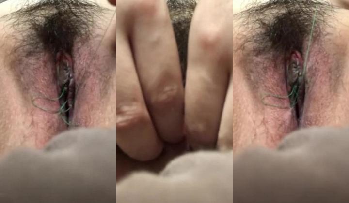 《稀缺资源猎奇极品调教》不喜勿下，绝对折磨！变态妹子一系列反人类式虐阴~胶水封、逼拔罐、马桶刷插