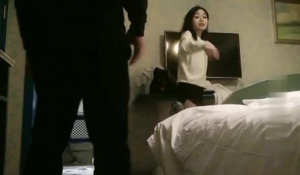 【全国探花】第二场约了个白衣少妇TP啪啪，口交骑乘后入猛操呻吟娇喘