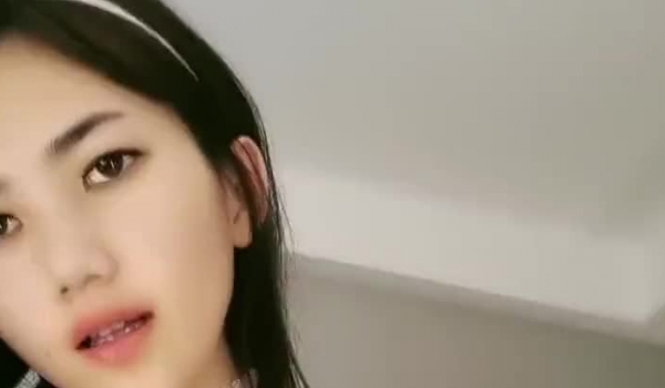 校花萝莉女仆装
