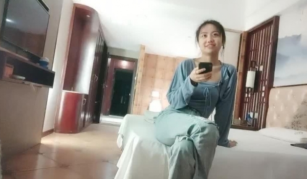山鸡岁月山鸡哥会所选妞观众大骂妈的砸钱搞营销多少钱兄弟们众筹