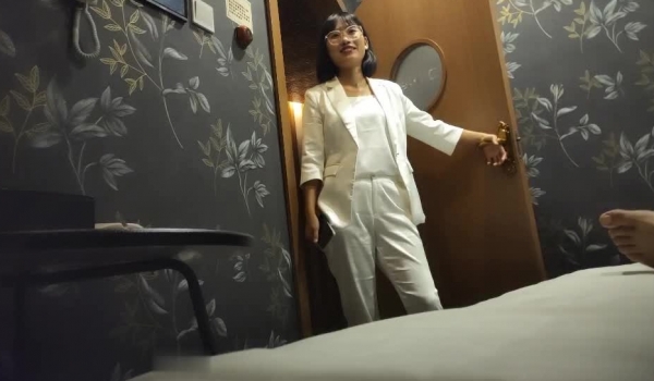 【91第一深情】，足浴店美女不少，莺莺燕燕，各式各样，直接双飞姐妹花，玩得刺激爽