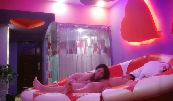 【全国探花】约了个白衣妹子情趣房TP啪啪，洗完澡第二炮猛操多次高潮