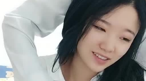 【情感导师李寻欢】第二场，老李怒拿榜一，再接再厉约极品外围， 大胸翘臀萝莉脸，尤物啪啪干得爽。高