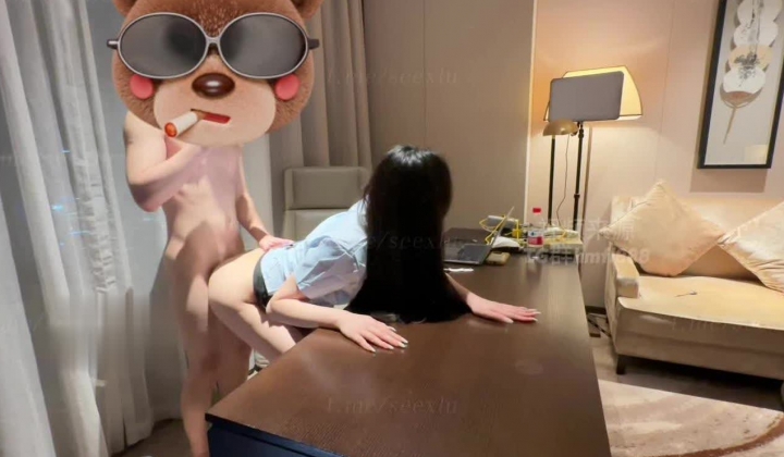 推特肌肉大屌约良大神BDSM调教达人「魏先生」付费资源《被老板带去出差，我的职责是做一个好的肉便