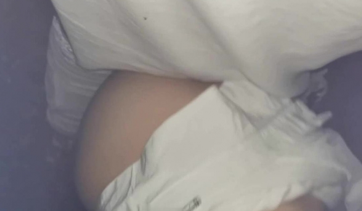 大神【网调加约炮】专业线上线下忽悠套路玩弄学生妹，高颜值美少女自慰车震，非常小母狗