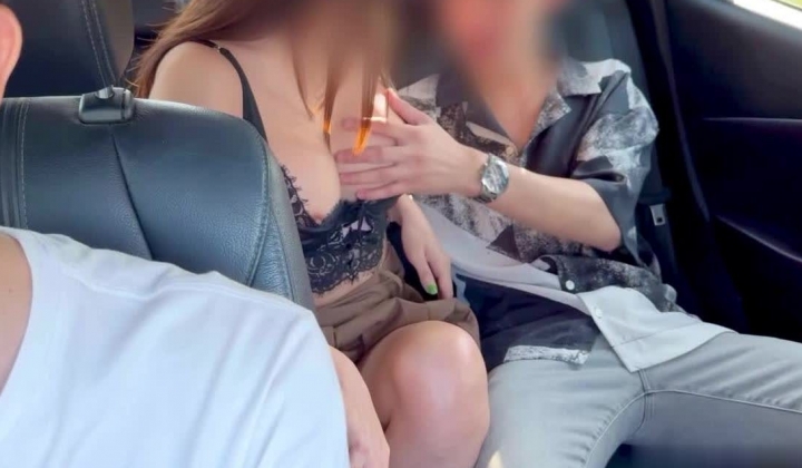 小身板有大本事！联动众多OF女网黄博主！超人气泰国炮王「ilovesexary」私拍