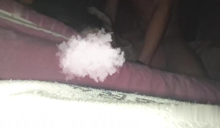 山东约啪大神，【我不是贝林厄姆】，良家少妇首次出轨，抑制不住的呻吟，真实感十足