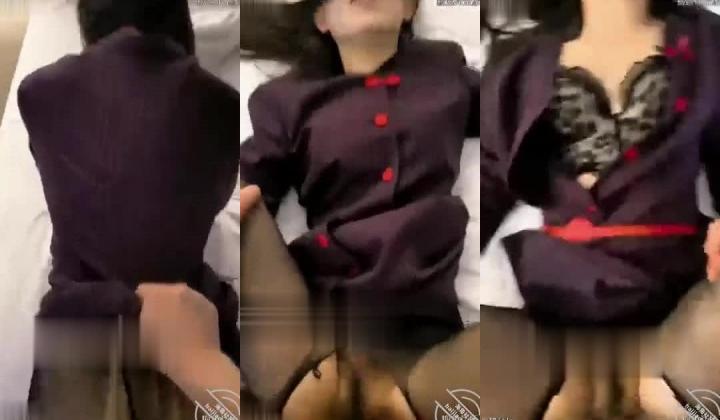 海神与亲姐和漂亮表姐的疯狂乱伦后续，各种制服诱惑，穿上制服圆了空姐梦超爽中出内射