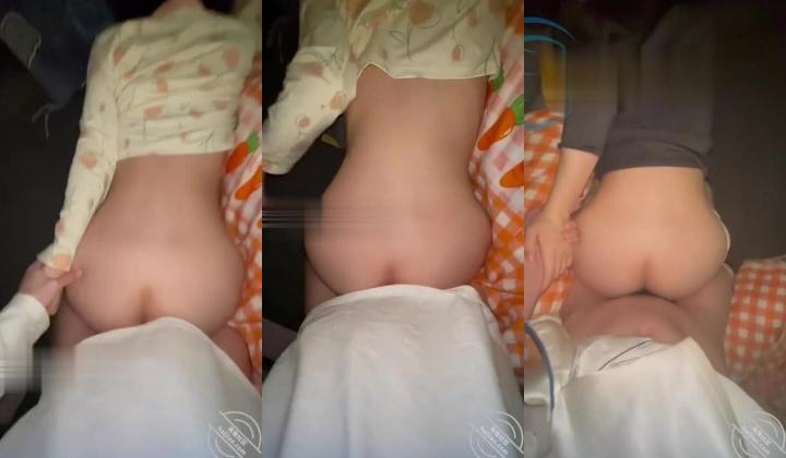 【极品 ️兄妹乱伦】三哥 闷骚堂妹的极品蜜臀 淫荡撞击后入 肉棒抽插滚烫蜜道 令人窒息榨射上头 