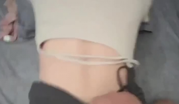 海角第一美女姐姐，姐弟乱伦【姐姐的小飞棍】 全集，一步步精心设计终于上了极品尤物姐姐，让姐姐沉迷