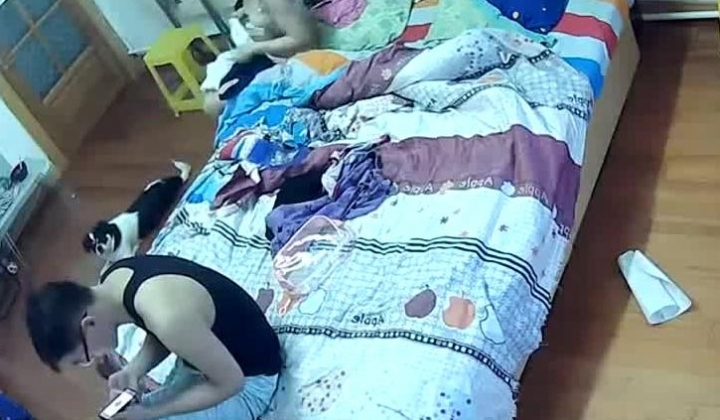 家庭网络破解摄像头偷窥记录家庭做爱合集精华篇