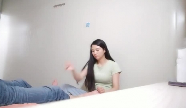 村长足浴106街边店小粉灯老相好绿衣少妇