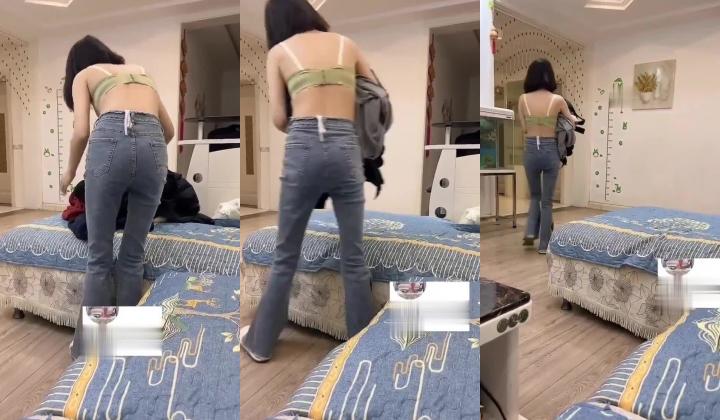 侄女和小叔的乱伦关系，瘦弱的小侄女被小叔狠狠操的浑身发抖颤抖，每次一狠操拔出鸡巴，她都浑身发抖
