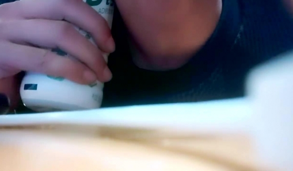 【模特写真拍摄丶探花】重金2000一小时，极品美乳模特，坚挺白嫩大白兔，黑丝美腿好诱惑！