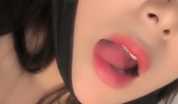 高颜值御姐女神球迷的乃求 收费直播大秀 自慰棒大力插穴自慰