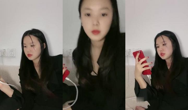清纯学妹，好乖巧漂亮，【小瑜】，难得一遇的邻家小美女，BB又粉又嫩，必须珍藏不可错过！